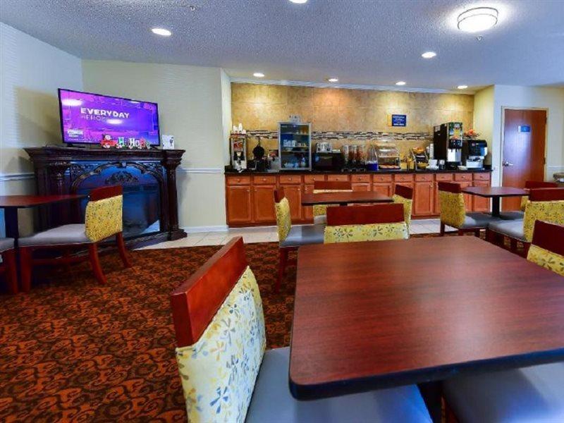 Days Inn By Wyndham Greensboro Nc Exterior foto