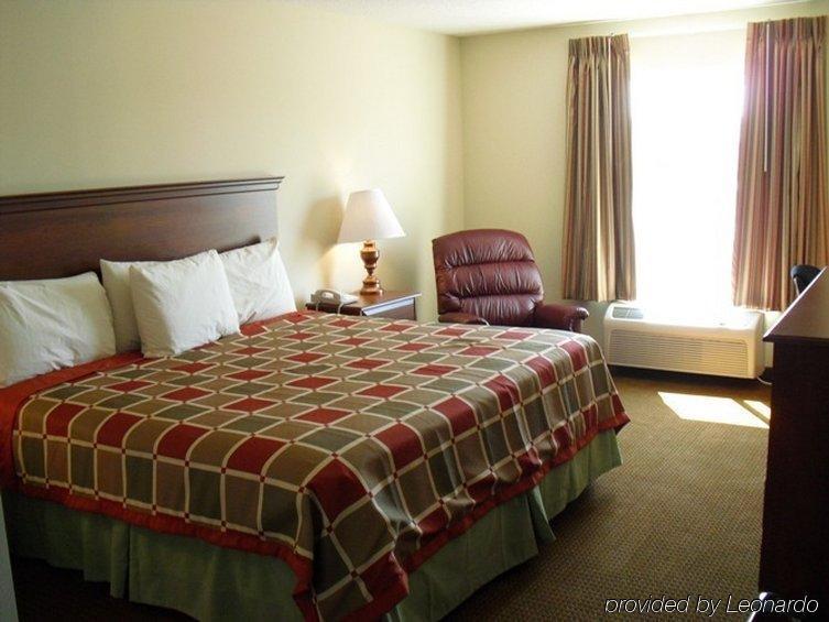 Days Inn By Wyndham Greensboro Nc Quarto foto